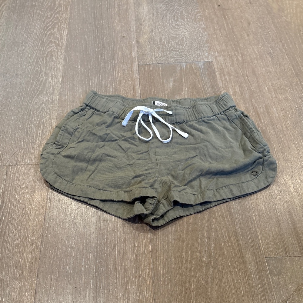 Roxy green lounge shorts size xs